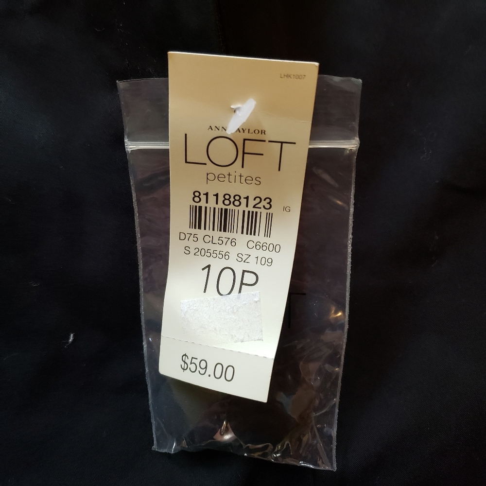 NWT Ann Taylor Loft Capris - Picture 2 of 7